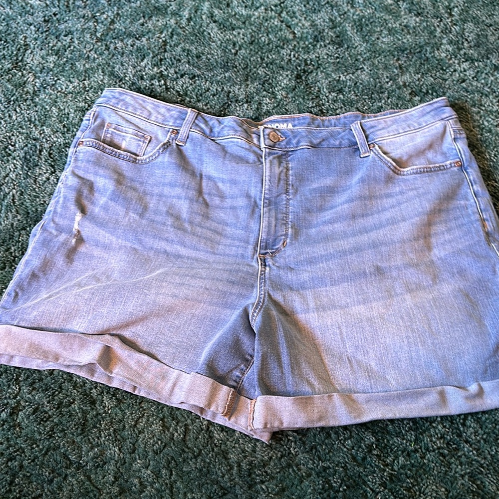 Women’s Sonoma Blue Jean Shorts with cuffs. Size 24W